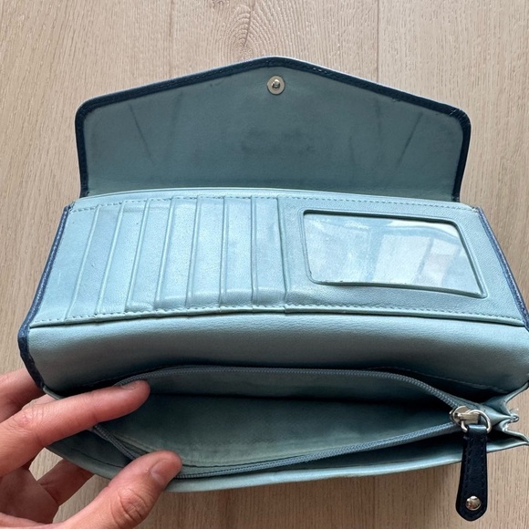 Vintage COACH Blue Leather Tri-fold Wallet - Picture 5 of 9